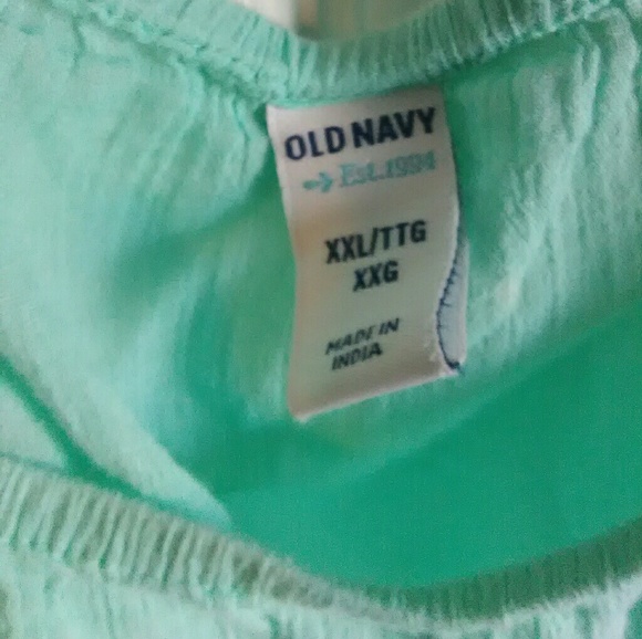 Old Navy spring plus size top - Picture 2 of 3